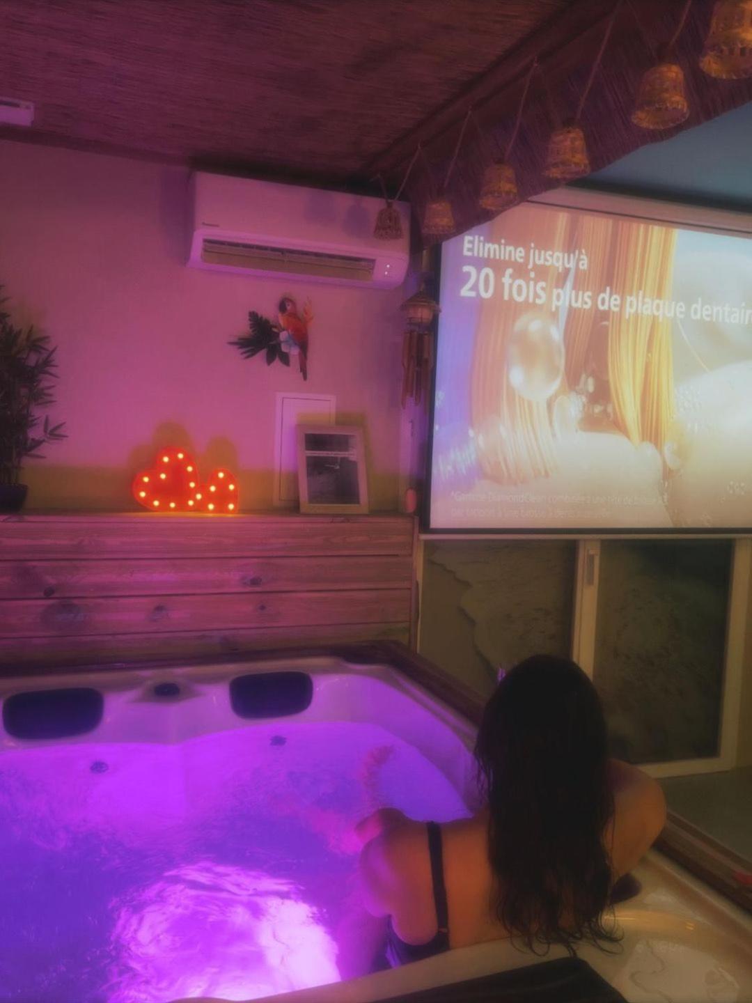 Les Spas De La Mer, Appart&Spa Aloha, 100M De La Plage, Plein Coeur Du Grau Le Grau-du-Roi Dış mekan fotoğraf
