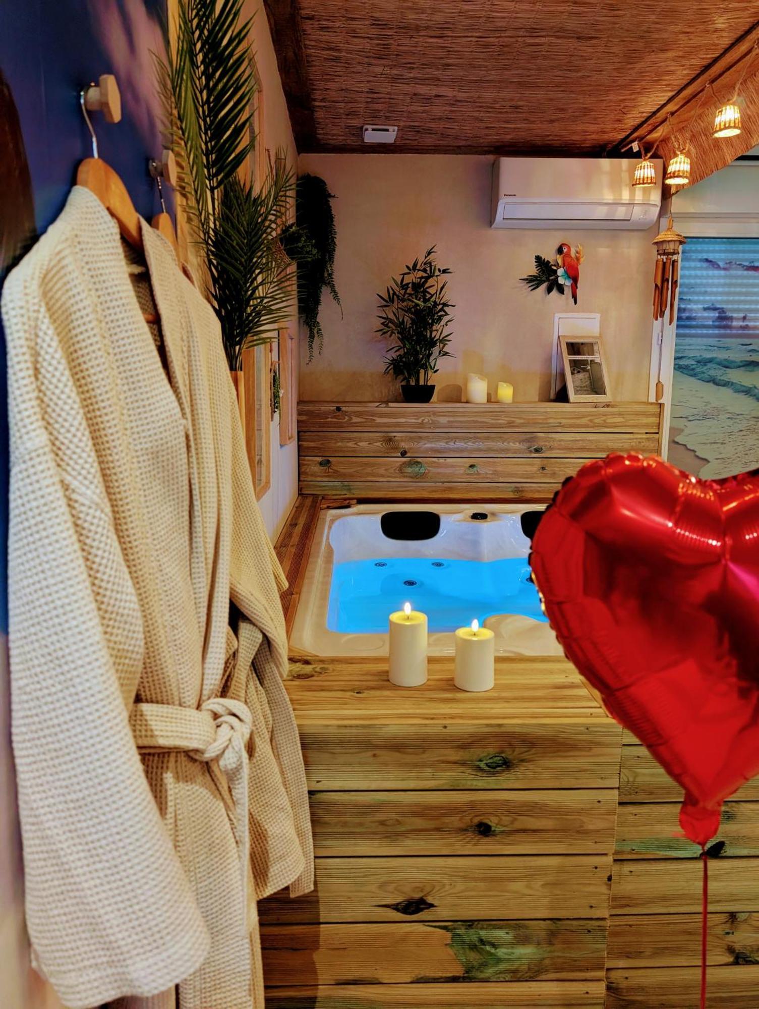 Les Spas De La Mer, Appart&Spa Aloha, 100M De La Plage, Plein Coeur Du Grau Le Grau-du-Roi Dış mekan fotoğraf